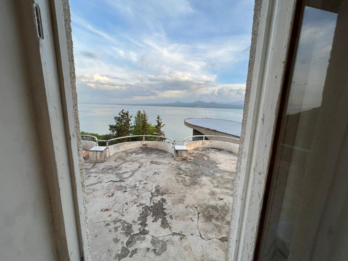 Sevan Writers House Kamer foto